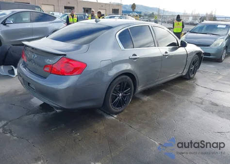 2015 Infiniti Q40 из США, поврежденный, VIN JN1CV6APXFM580715